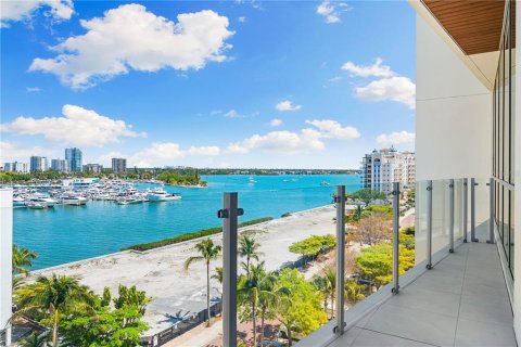 Condominio en venta en Sarasota, Florida, 4 dormitorios, 327.67 m2 № 2093103 - foto 28