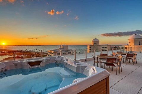 Condominio en venta en Sarasota, Florida, 4 dormitorios, 327.67 m2 № 2093103 - foto 3