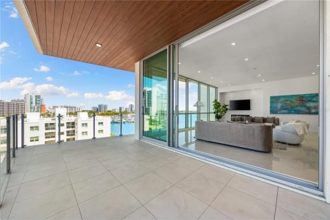 Condominio en venta en Sarasota, Florida, 4 dormitorios, 327.67 m2 № 2093103 - foto 12