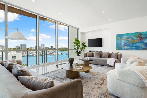 Condominio en venta en Sarasota, Florida, 4 dormitorios, 327.67 m2 № 2093103 - foto 4