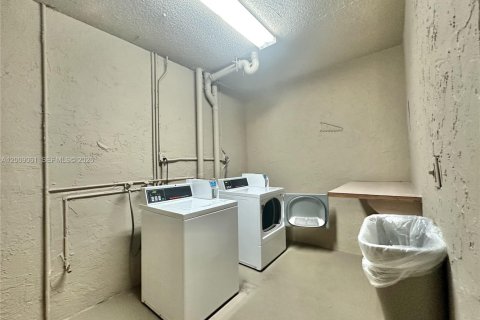 Copropriété à louer à Miami, Floride: 1 chambre, 66.15 m2 № 2076278 - photo 20