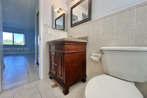 Copropriété à louer à Miami, Floride: 1 chambre, 66.15 m2 № 2076278 - photo 18