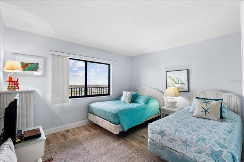Condo in New Smyrna Beach, Florida, 2 bedrooms  № 1341358 - photo 19