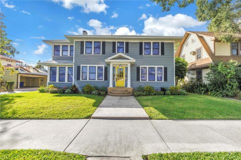 Villa ou maison à Saint Petersburg, Floride 3 chambres, 200.67 m2 № 2136869