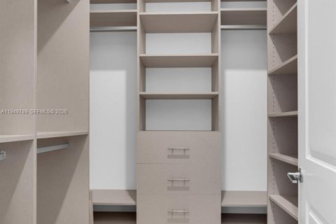 Купить виллу или дом в Мирамар, Флорида 4 спальни, 211.26м2, № 2005329 - фото 28