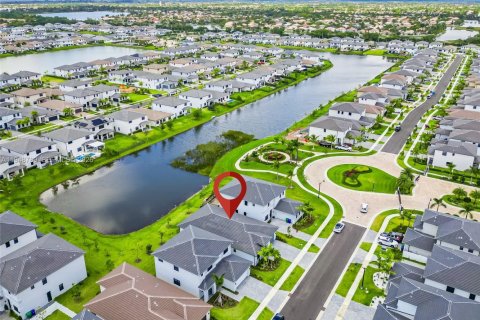 Купить виллу или дом в Мирамар, Флорида 4 спальни, 211.26м2, № 2005329 - фото 2