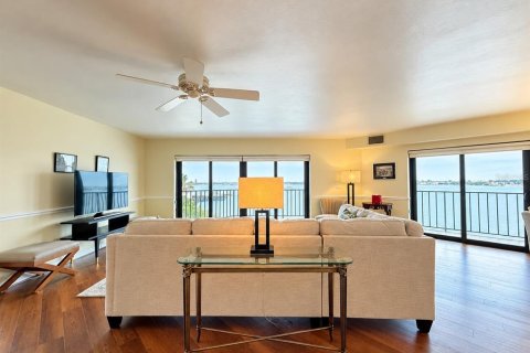 Copropriété à vendre à Daytona Beach, Floride: 3 chambres, 223.89 m2 № 2410408 - photo 13