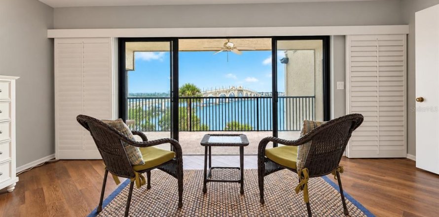 Condo à Daytona Beach, Floride, 3 chambres № 2410408