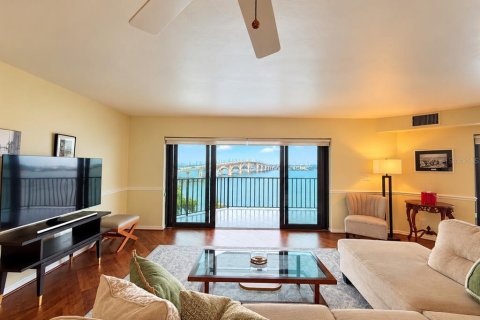 Copropriété à vendre à Daytona Beach, Floride: 3 chambres, 223.89 m2 № 2410408 - photo 12