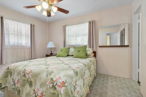 House in Palm Beach Gardens, Florida 3 bedrooms, 118.73 sq.m. № 1951550 - photo 13