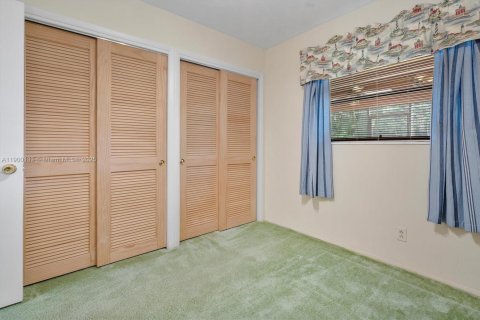 House in Palm Beach Gardens, Florida 3 bedrooms, 118.73 sq.m. № 1951550 - photo 10