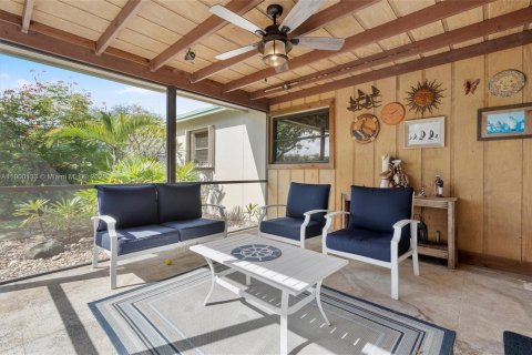 House in Palm Beach Gardens, Florida 3 bedrooms, 118.73 sq.m. № 1951550 - photo 16
