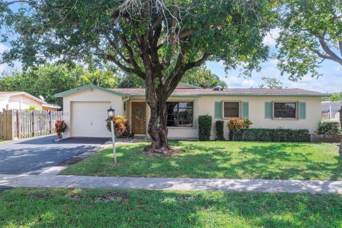 House in Palm Beach Gardens, Florida 3 bedrooms, 118.73 sq.m. № 1951550 - photo 22