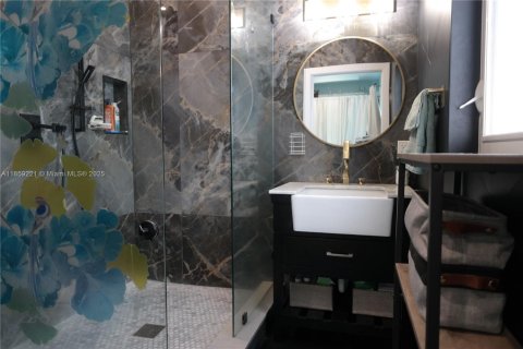 Купить виллу или дом в Уилтон-Мэнорс, Флорида 4 спальни, 145.58м2, № 1980841 - фото 26