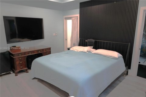 Купить виллу или дом в Уилтон-Мэнорс, Флорида 4 спальни, 145.58м2, № 1980841 - фото 23