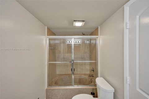 Купить кондоминиум в Холливуд, Флорида 1 спальня, 101.08м2, № 1966050 - фото 29