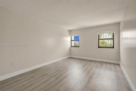 Купить кондоминиум в Холливуд, Флорида 1 спальня, 101.08м2, № 1966050 - фото 18