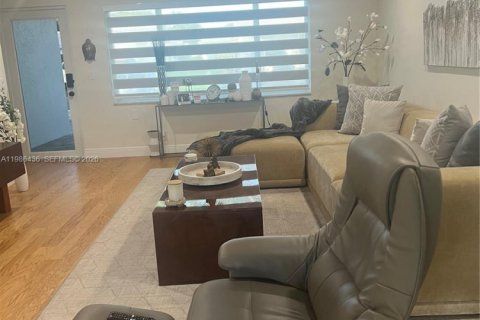 Casa en venta en Plantation, Florida, 2 dormitorios, 133.59 m2 № 2044843 - foto 30