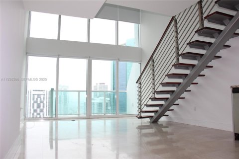 Condominio en alquiler en Miami, Florida, 1 dormitorio, 91.32 m2 № 1993840 - foto 12