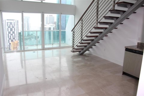 Condominio en alquiler en Miami, Florida, 1 dormitorio, 91.32 m2 № 1993840 - foto 10
