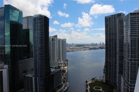 Condominio en alquiler en Miami, Florida, 1 dormitorio, 91.32 m2 № 1993840 - foto 6