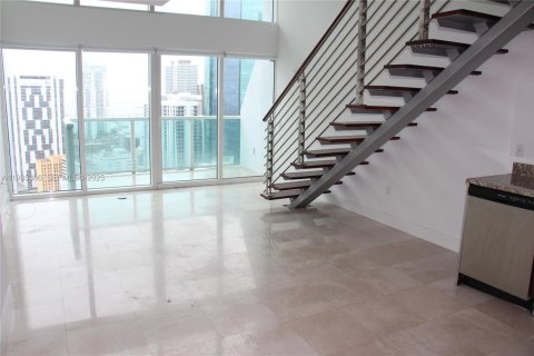 Condominio en alquiler en Miami, Florida, 1 dormitorio, 91.32 m2 № 1993840 - foto 11