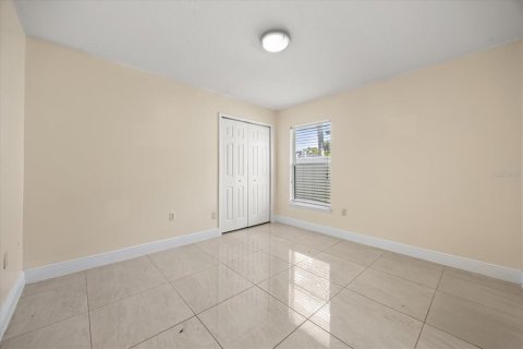 House in Orlando, Florida 4 bedrooms, 223.71 sq.m. № 1882889 - photo 21