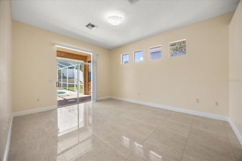 House in Orlando, Florida 4 bedrooms, 223.71 sq.m. № 1882889 - photo 11