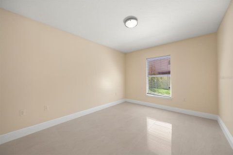 House in Orlando, Florida 4 bedrooms, 223.71 sq.m. № 1882889 - photo 13