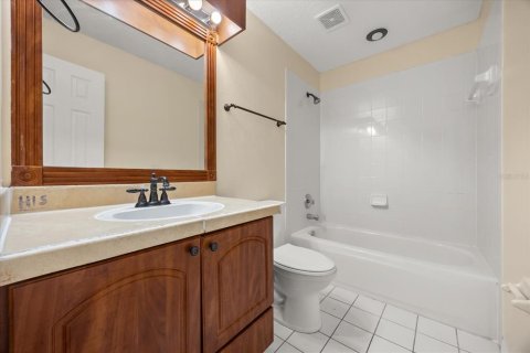 House in Orlando, Florida 4 bedrooms, 223.71 sq.m. № 1882889 - photo 23