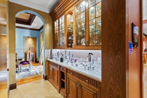 House in Pinecrest, Florida 9 bedrooms, 783.44 sq.m. № 1928271 - photo 8
