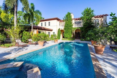 House in Pinecrest, Florida 9 bedrooms, 783.44 sq.m. № 1928271 - photo 28