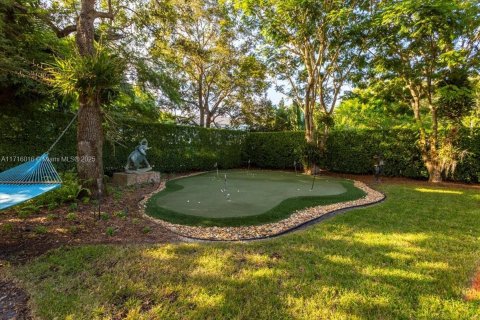 House in Pinecrest, Florida 9 bedrooms, 783.44 sq.m. № 1928271 - photo 26