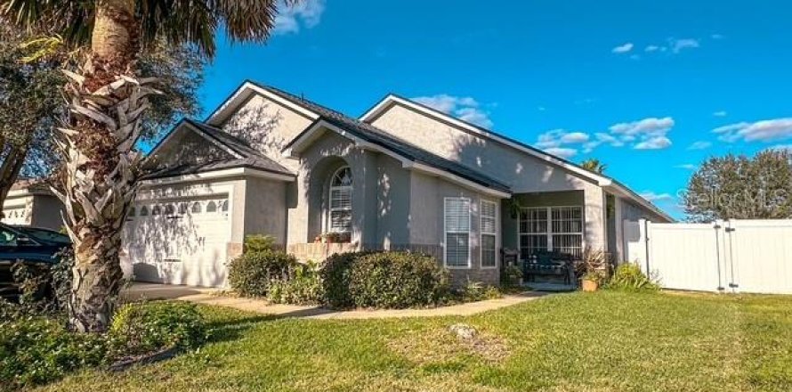 Casa en Kissimmee, Florida 4 dormitorios, 166.39 m2 № 1918953