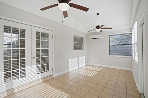 House in Casselberry, Florida 3 bedrooms, 110.46 sq.m. № 1885050 - photo 15