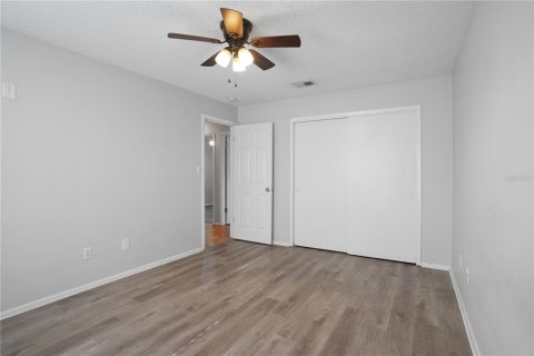 House in Casselberry, Florida 3 bedrooms, 110.46 sq.m. № 1885050 - photo 18