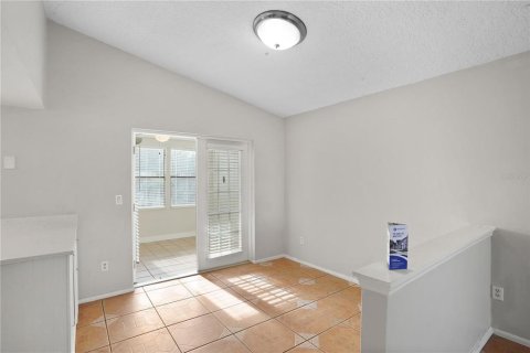 House in Casselberry, Florida 3 bedrooms, 110.46 sq.m. № 1885050 - photo 13