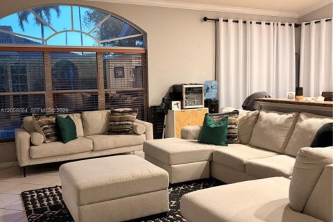 Casa en venta en Pembroke Pines, Florida, 4 dormitorios, 256.5 m2 № 2168177 - foto 4
