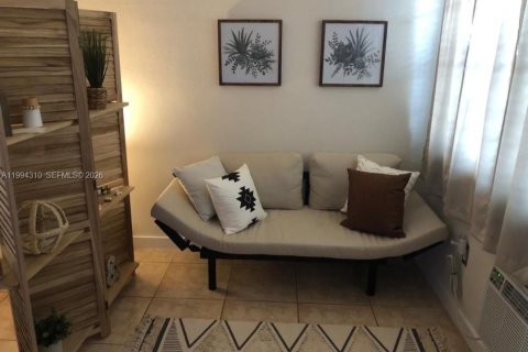 Снять в аренду кондоминиум в Майами-Бич, Флорида 37.35м2, № 2055905 - фото 14