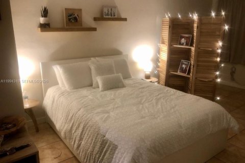 Снять в аренду кондоминиум в Майами-Бич, Флорида 37.35м2, № 2055905 - фото 12