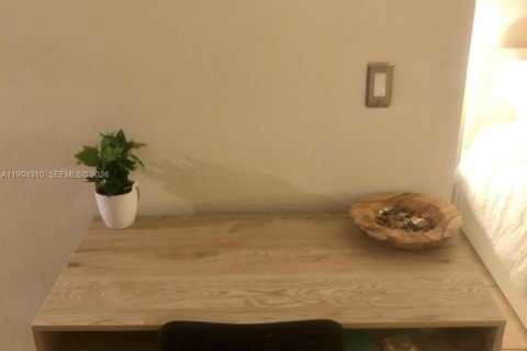 Снять в аренду кондоминиум в Майами-Бич, Флорида 37.35м2, № 2055905 - фото 10