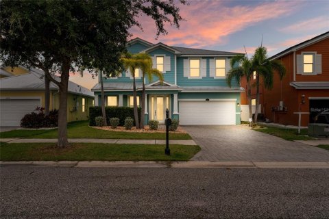 Villa ou maison à Apollo Beach, Floride 4 chambres, 251.39 m2 № 2148835