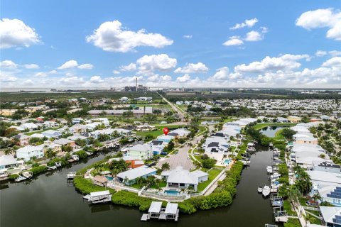 Casa en venta en Apollo Beach, Florida, 4 dormitorios, 251.39 m2 № 2148835 - foto 4