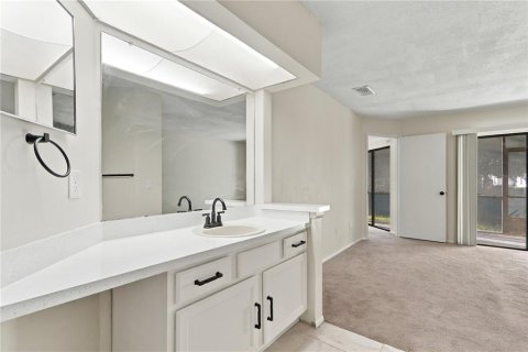 Copropriété à vendre à Orlando, Floride: 2 chambres, 94.2 m2 № 2414935 - photo 25