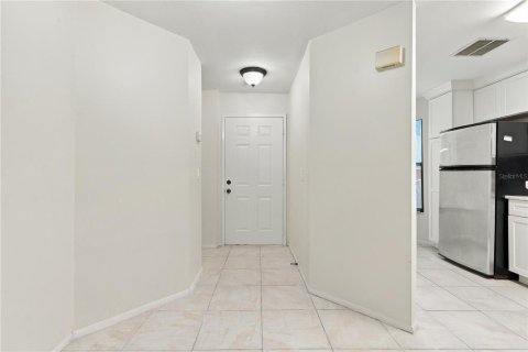 Copropriété à vendre à Orlando, Floride: 2 chambres, 94.2 m2 № 2414935 - photo 7