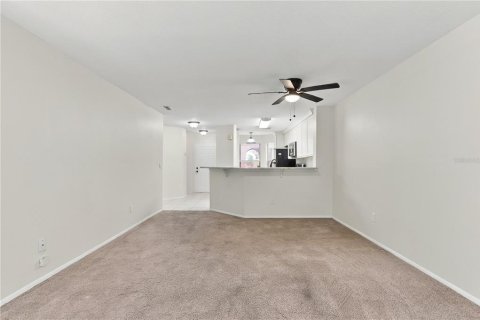 Copropriété à vendre à Orlando, Floride: 2 chambres, 94.2 m2 № 2414935 - photo 14