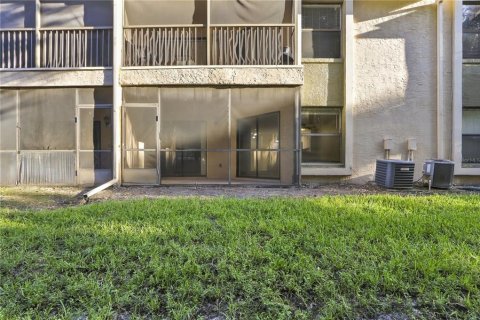 Copropriété à vendre à Orlando, Floride: 2 chambres, 94.2 m2 № 2414935 - photo 27