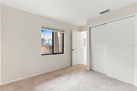 Copropriété à vendre à Orlando, Floride: 2 chambres, 94.2 m2 № 2414935 - photo 17
