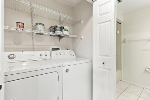 Copropriété à vendre à Orlando, Floride: 2 chambres, 94.2 m2 № 2414935 - photo 20