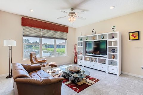 House in Kissimmee, Florida 2 bedrooms, 183.48 sq.m. № 1844763 - photo 23